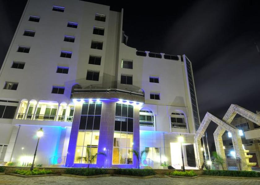  Cotonou Front of property