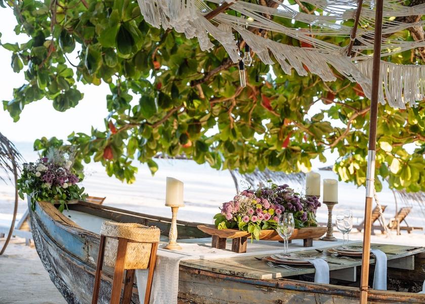 Bahia State Cairu Couples Dining