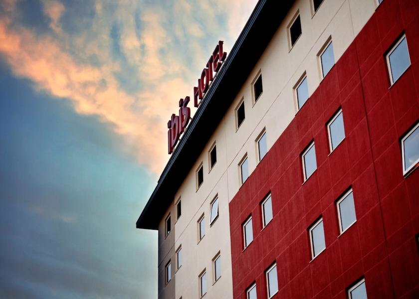 Rio Grande do Sul Canoas Exterior Detail
