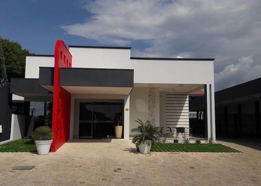 Mato Grosso Alta Floresta Exterior Detail