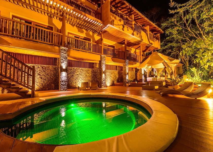 São Paulo State Ilhabela Outdoor spa tub