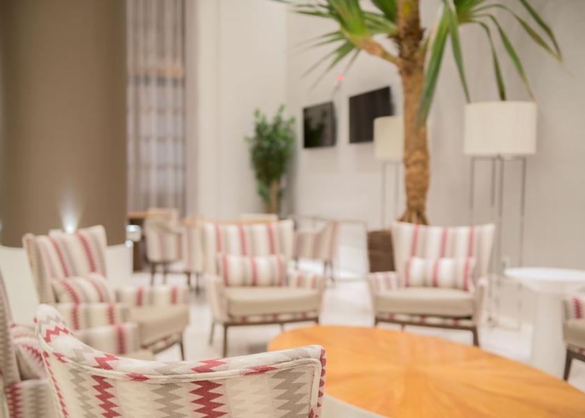 Minas Gerais Confins Reception