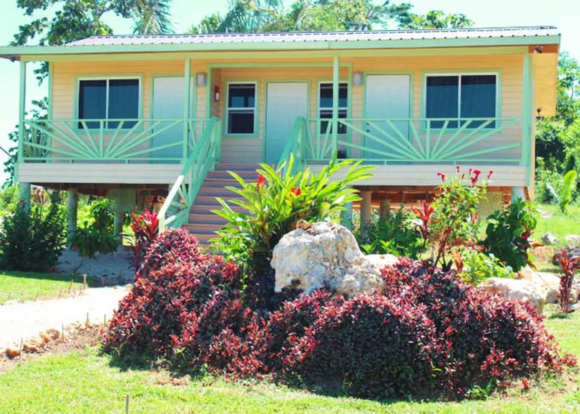 Cayo District Teakettle Village Facade