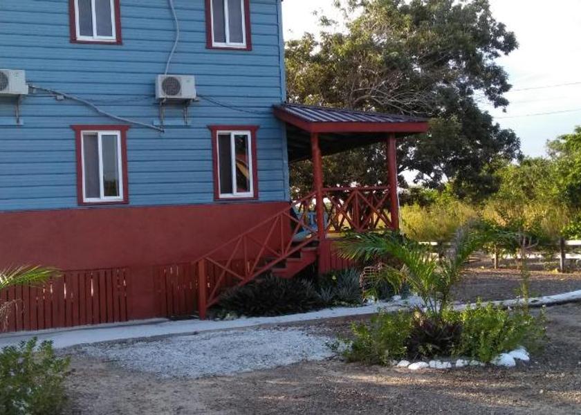 Stann Creek Hopkins Exterior view