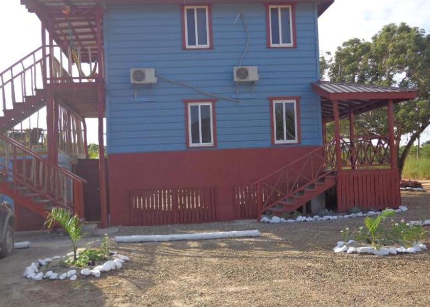 Stann Creek Hopkins Exterior view