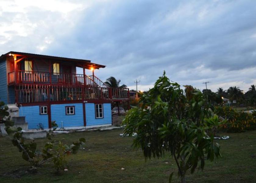 Stann Creek Hopkins Exterior view