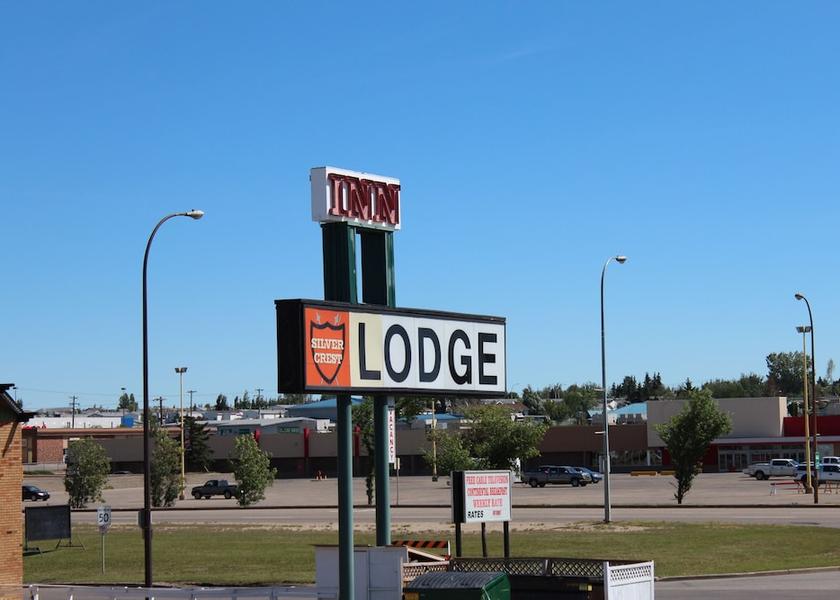 Alberta Grande Prairie Exterior Detail