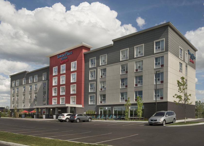 Ontario Ottawa Hotel Exterior