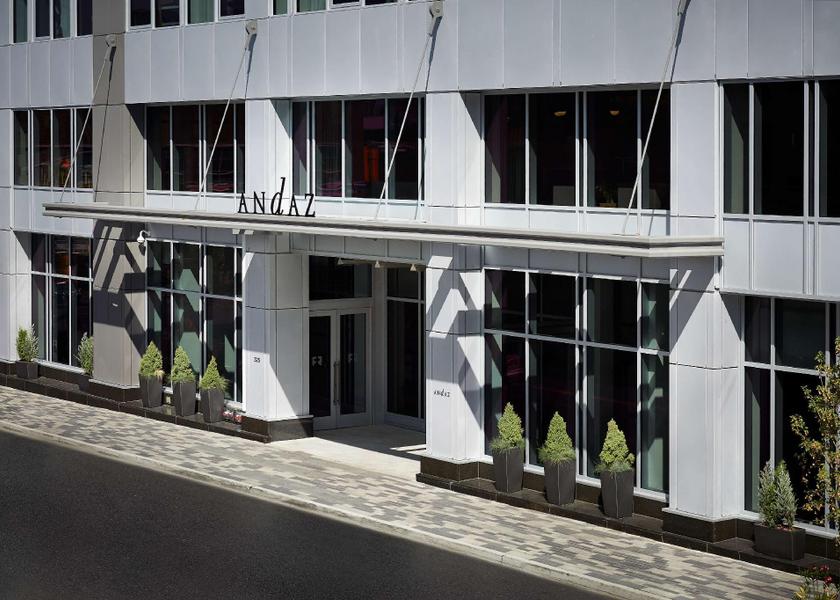 Ontario Ottawa Hotel Exterior
