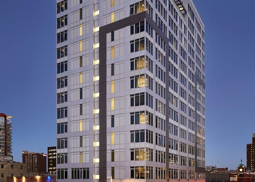 Ontario Ottawa Front of property - evening/night