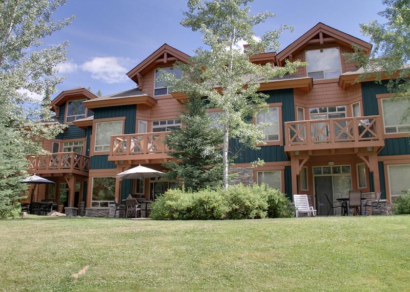 British Columbia Panorama Exterior Detail