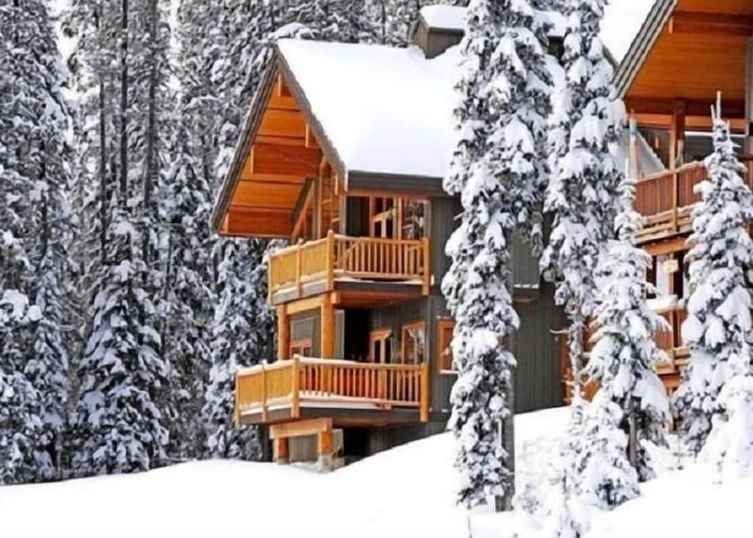 British Columbia Beaverdell Exterior Detail