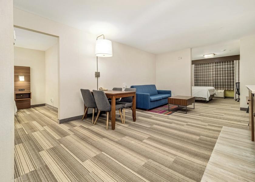 Alberta Medicine Hat Room