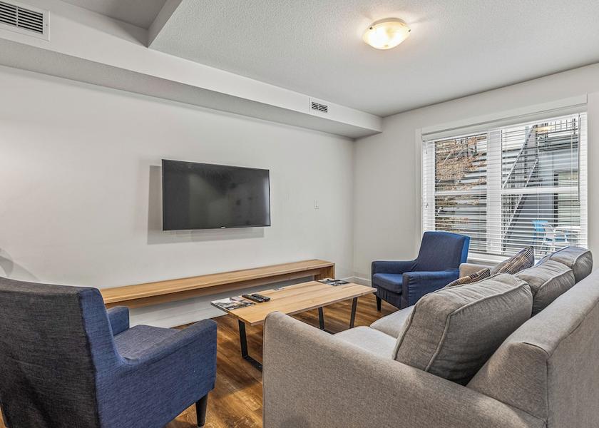 Alberta Canmore Living area