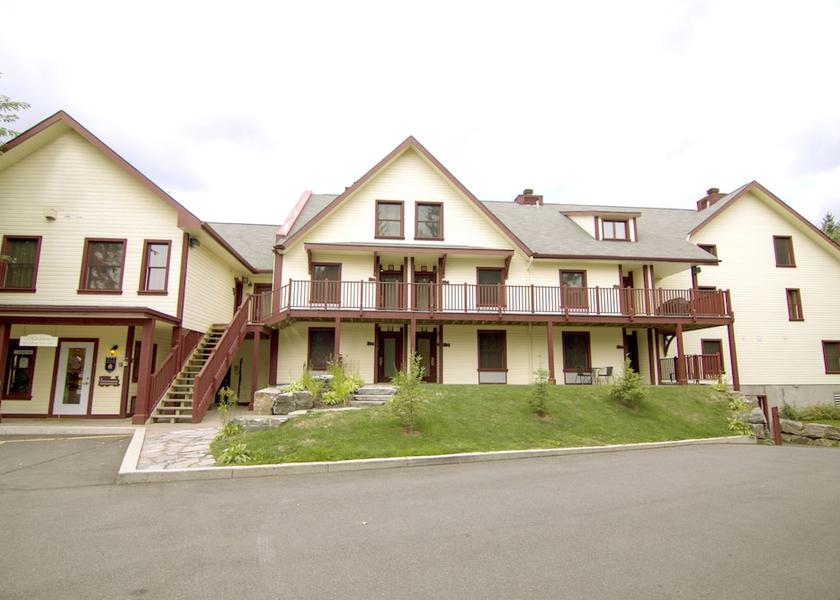 Quebec Mont-Tremblant Entrance