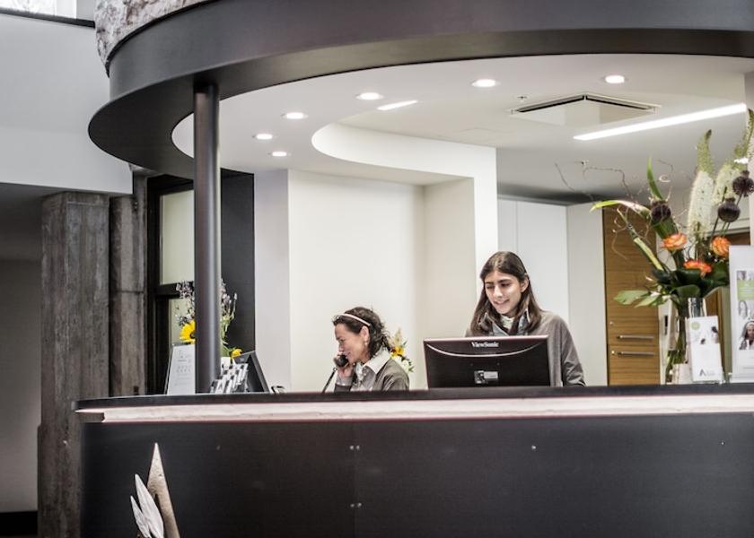 Quebec Quebec Reception