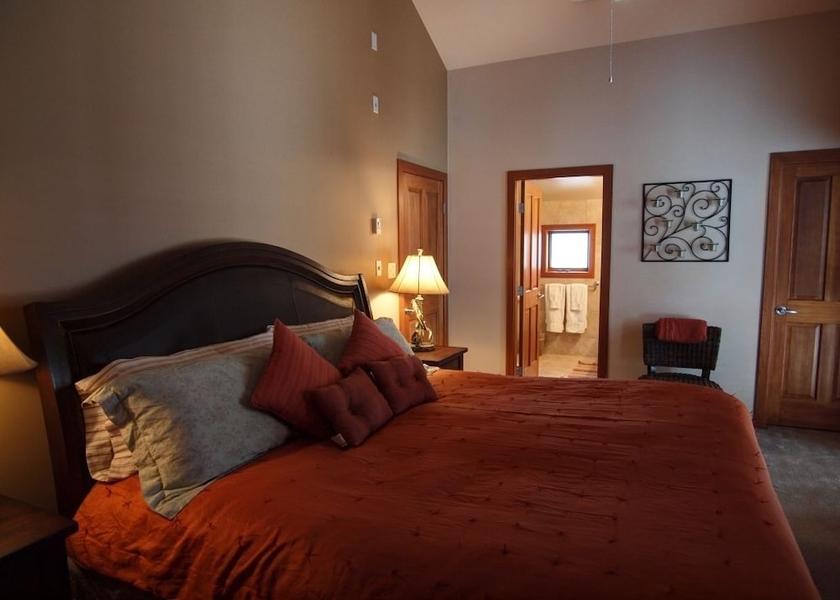 British Columbia Rossland Room
