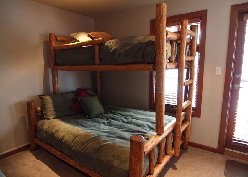 British Columbia Rossland Room