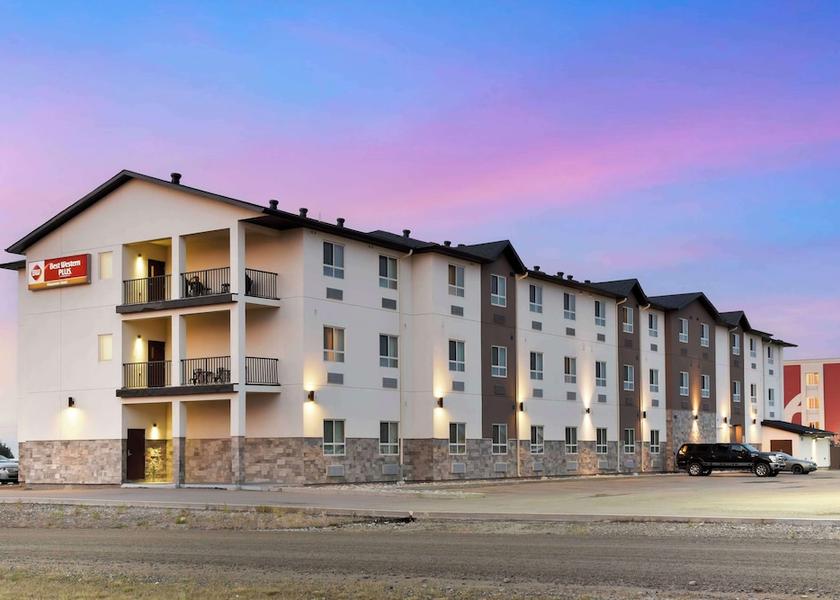 Saskatchewan Moosomin Exterior Detail