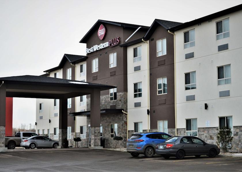 Saskatchewan Moosomin Exterior Detail