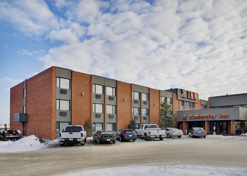 Saskatchewan Kindersley Property entrance