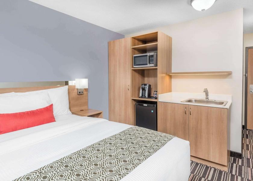 Ontario Sudbury Room