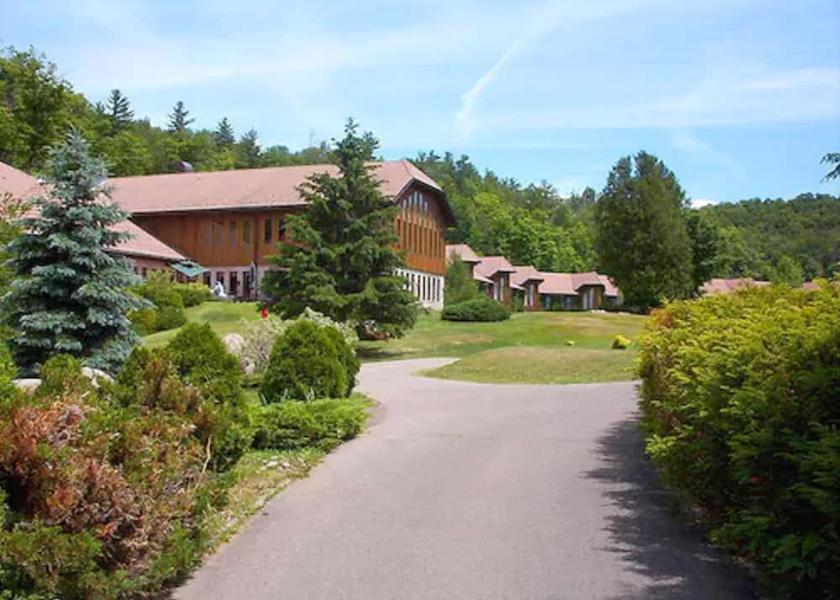 Quebec Grenville-sur-la-Rouge Exterior Detail