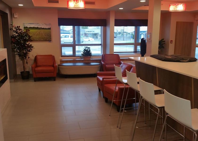 Ontario Casselman Lobby