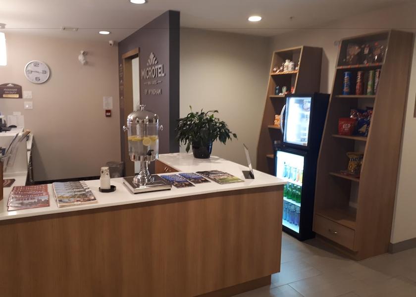 Ontario Casselman Lobby