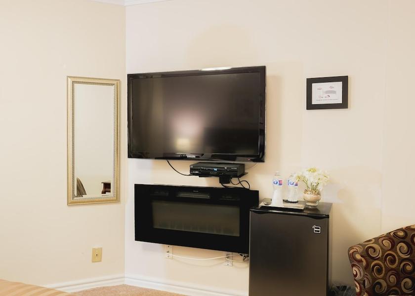 Ontario Brampton Room