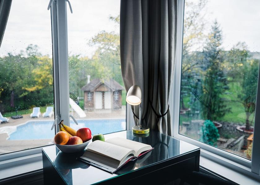 Ontario Brampton Room