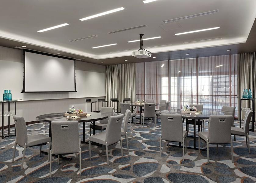 Alberta Calgary Meeting Room