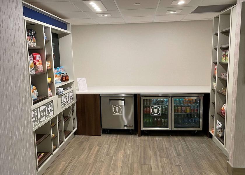 New Brunswick Fredericton Dining Area