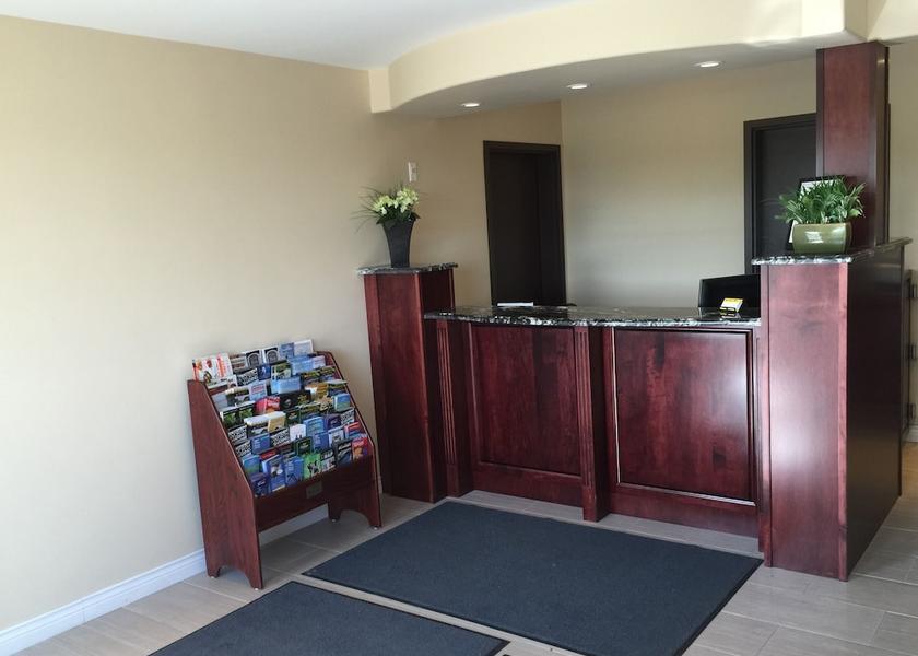 Ontario Napanee Lobby