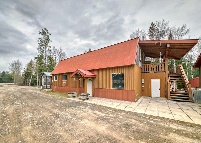 British Columbia Valemount Exterior