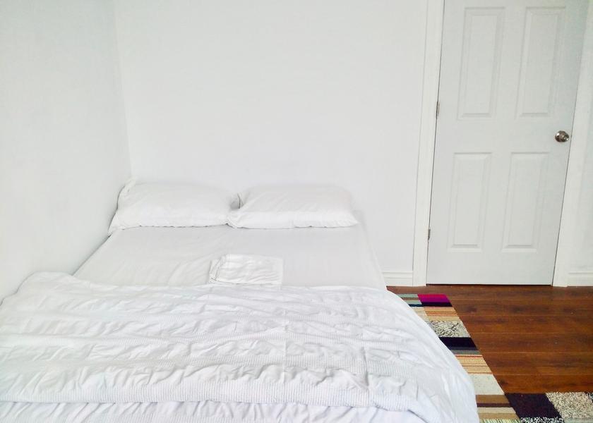 Ontario Toronto Room