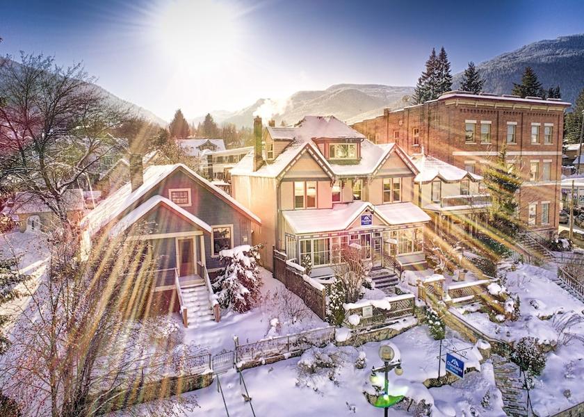 British Columbia Nelson Property Grounds