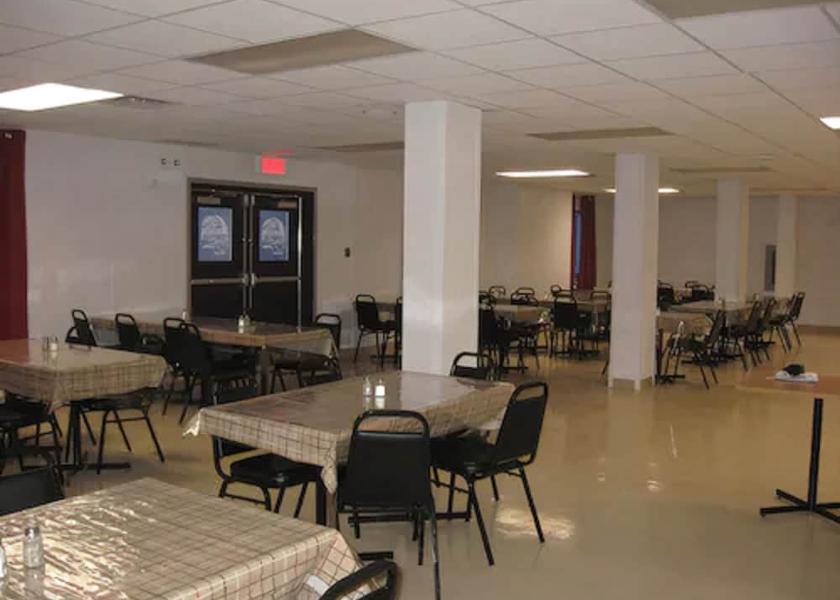 Quebec Havre-St. Pierre Dining Area