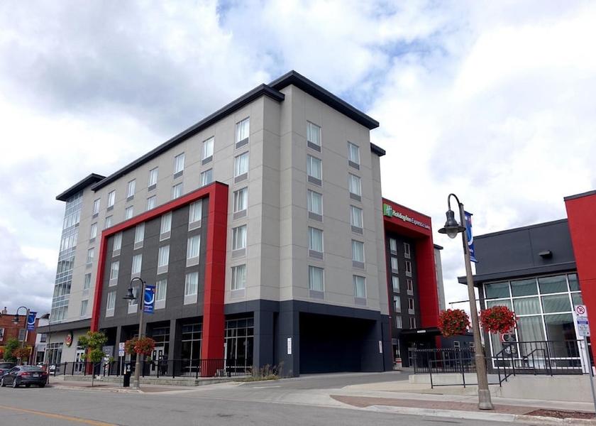 Ontario Oshawa Exterior Detail