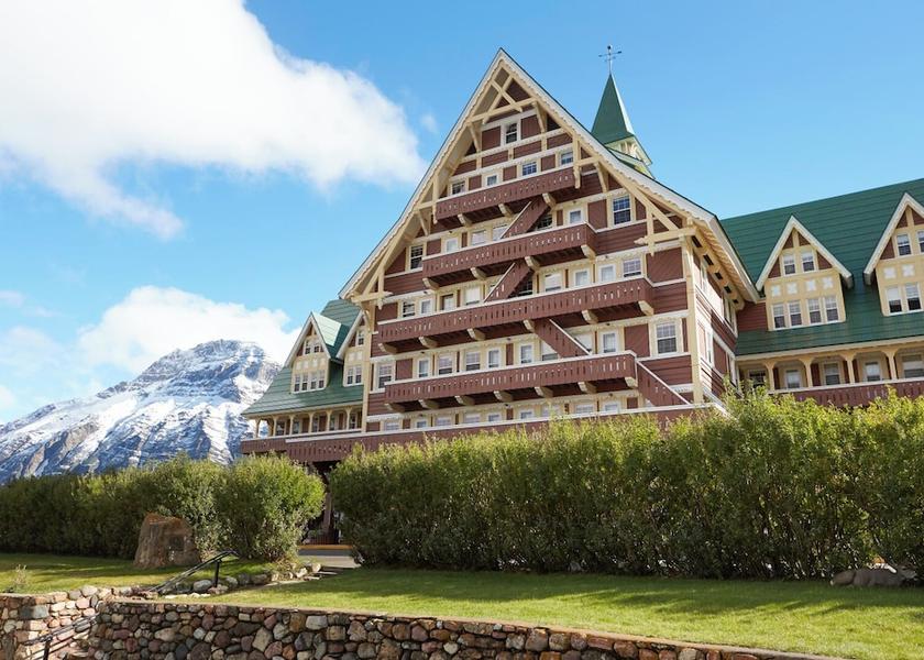 Alberta Waterton Park Front of property