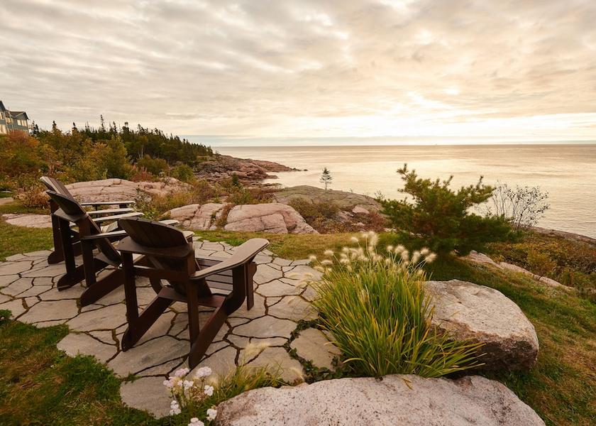 Quebec Les Escoumins Terrace
