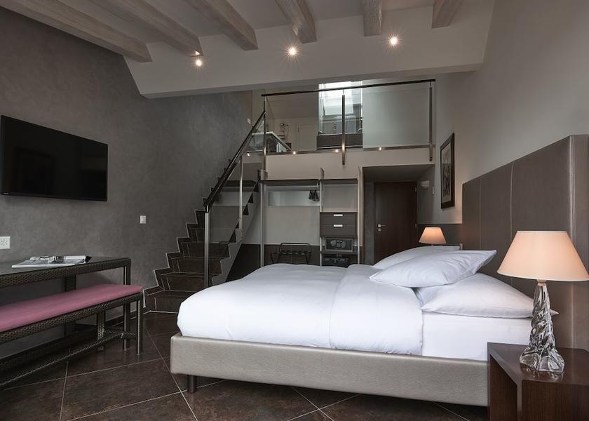 Canton of Geneva Geneva Room