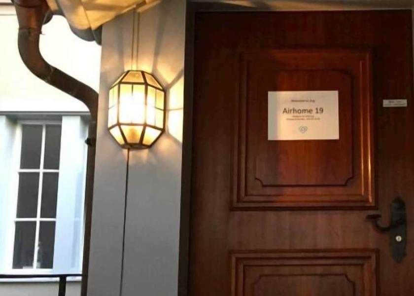 Check-in Check-out Kiosk