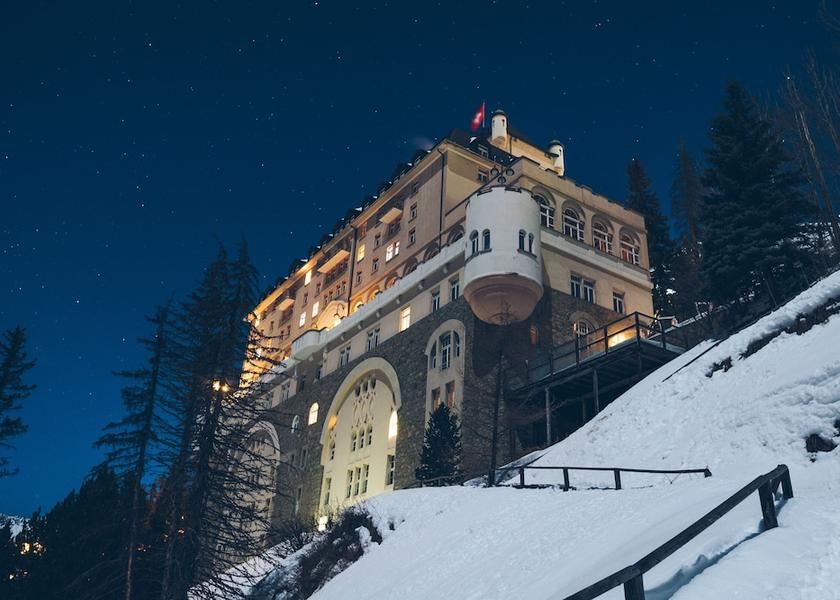 Graubünden Pontresina Front of property - evening/night