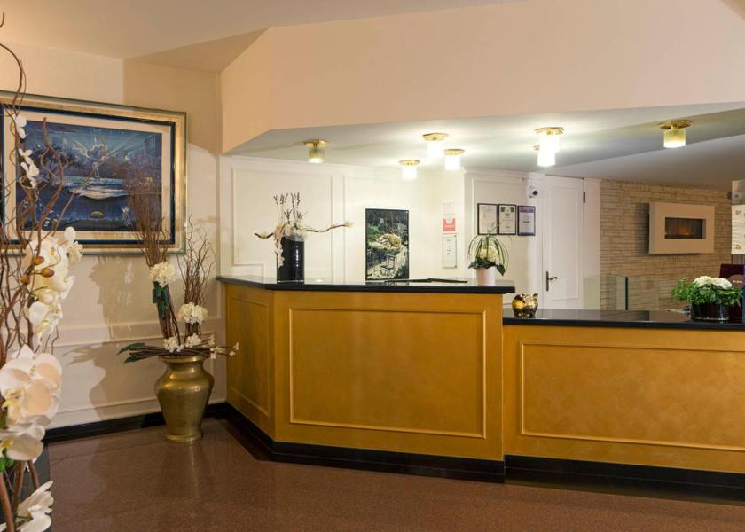 Canton of Ticino Bissone lobby