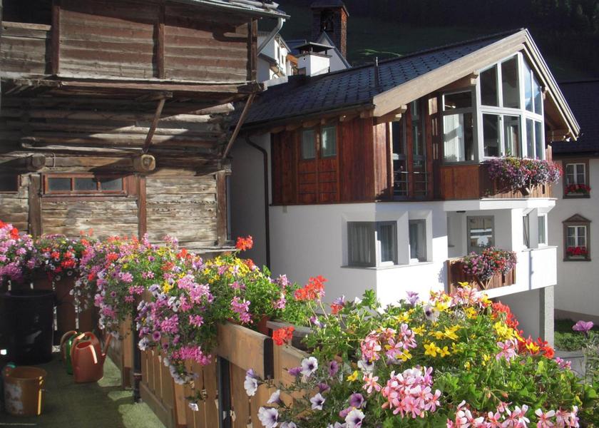 Graubünden Samnaun Hotel Exterior