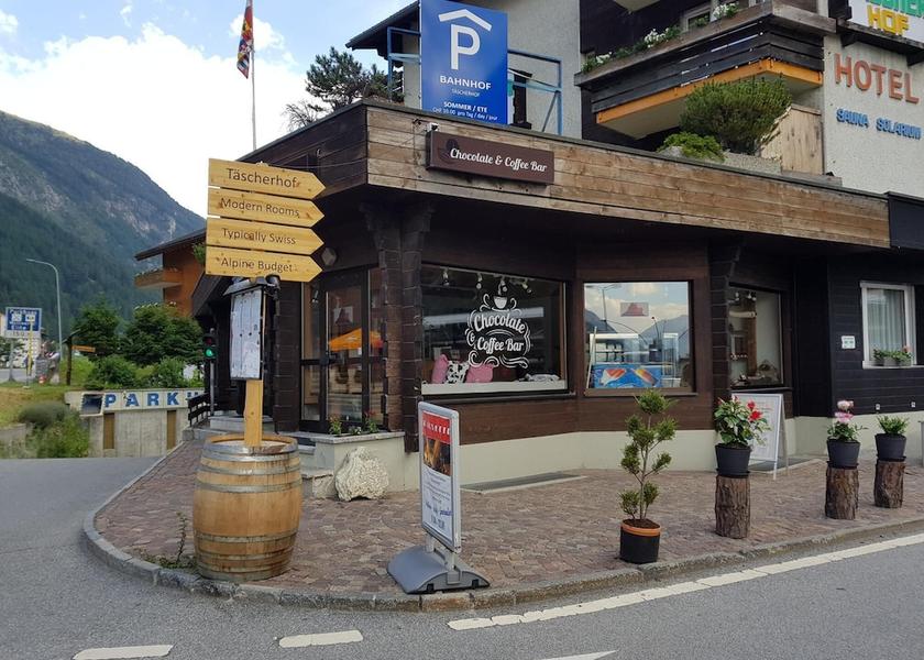 Valais Taesch Interior entrance