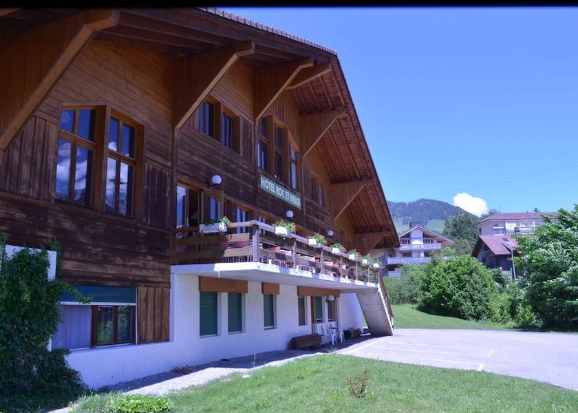 Canton of Vaud Chateau-d'Oex Front of property