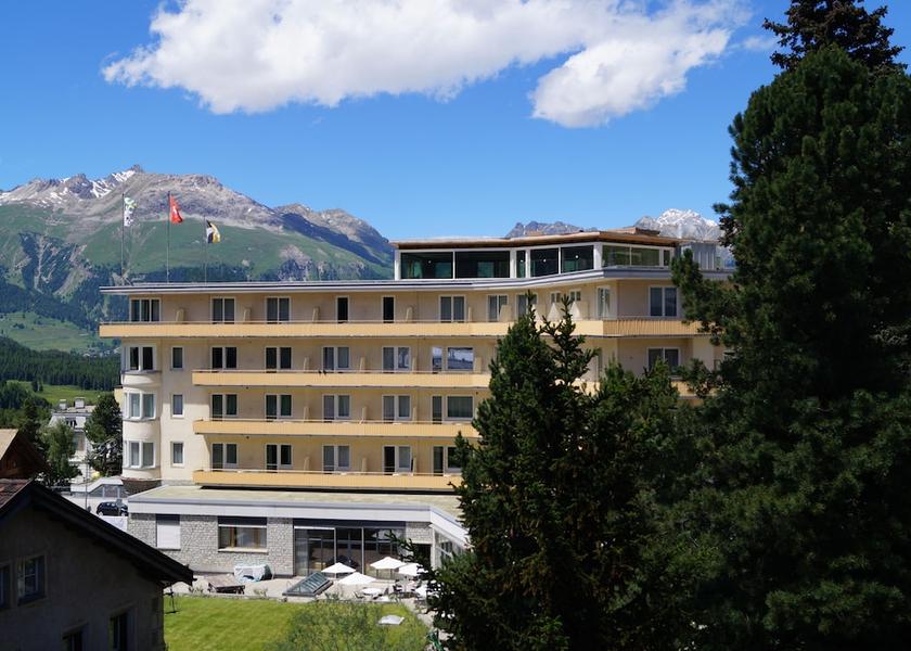 Graubuenden Pontresina Facade