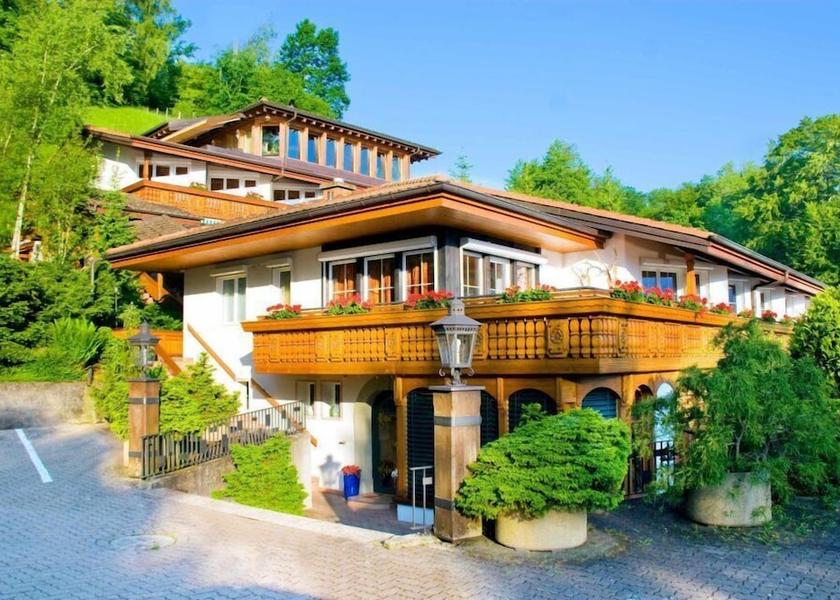 Canton of Bern Spiez Front of property
